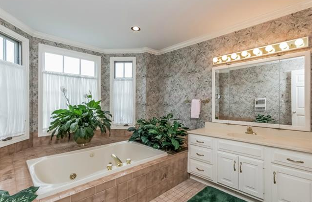 Homes for sale in Oak Arbor Rochester MI 